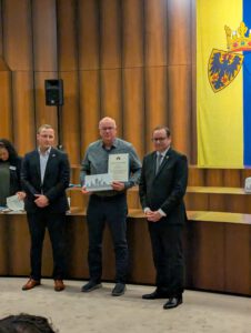 Ehrung von Rolf Bednarzik durch OB Kufen